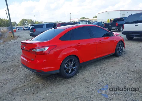 2013 Ford Focus Se z USA, uszkodzony, nr VIN 1FADP3F2XDL124682